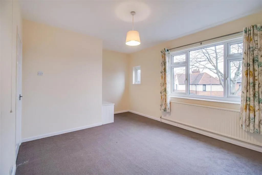 2 bed Semi-Detached