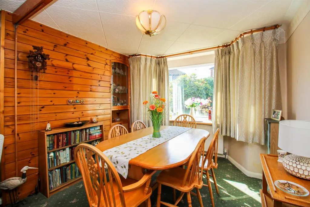 3 bed Semi-Detached