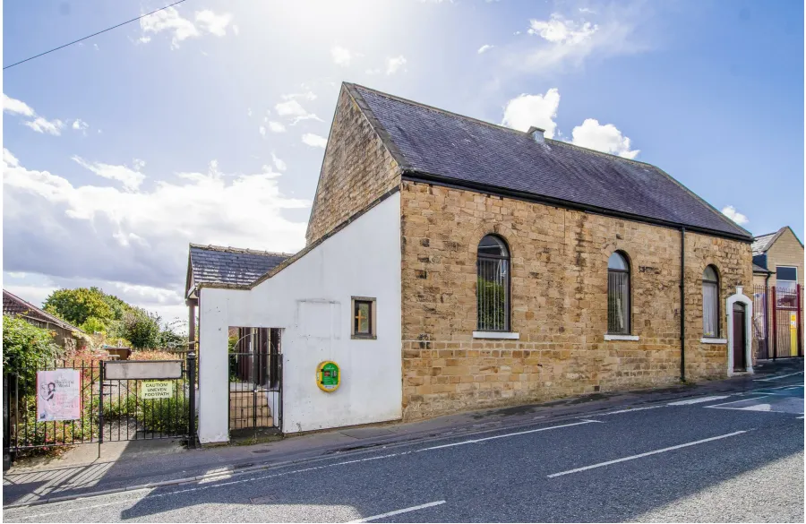 1 bed Character Property