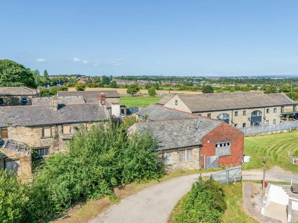 4 bed Detached