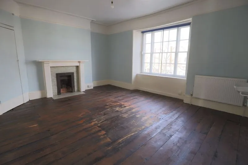 57 Cowick Street, Exeter