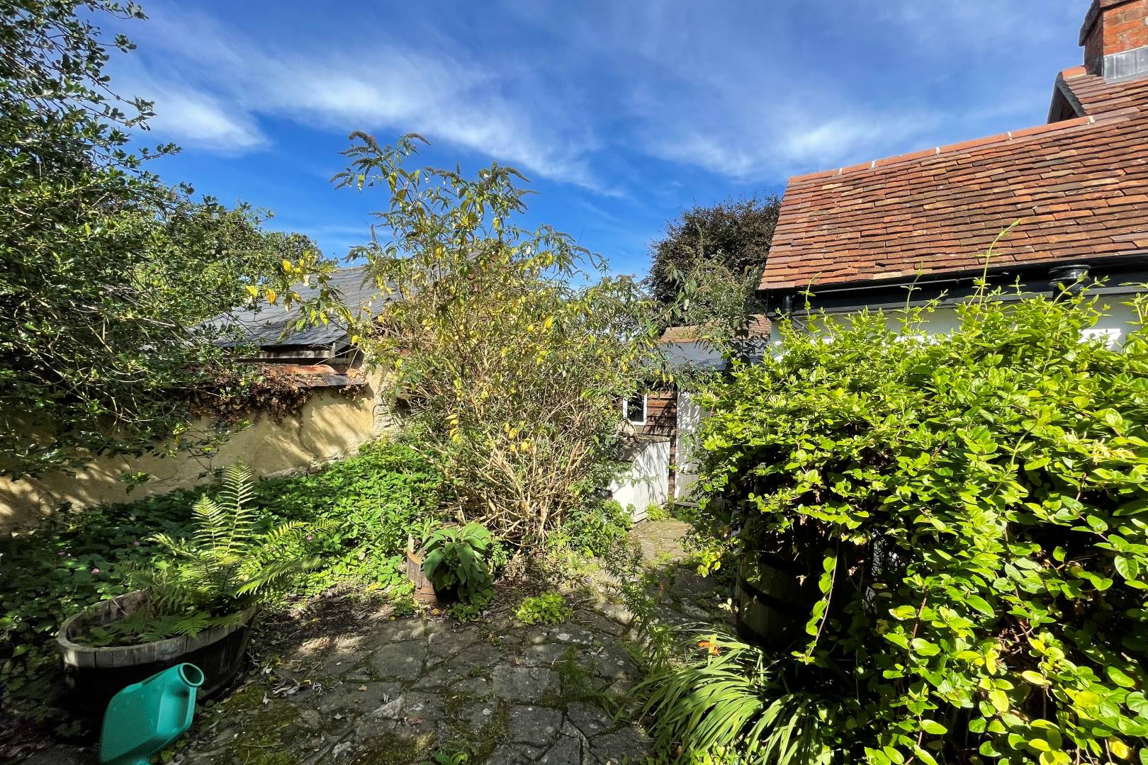 Fort Cottage, 16 Fort End, Haddenham, Aylesbury, HP17 8EJ