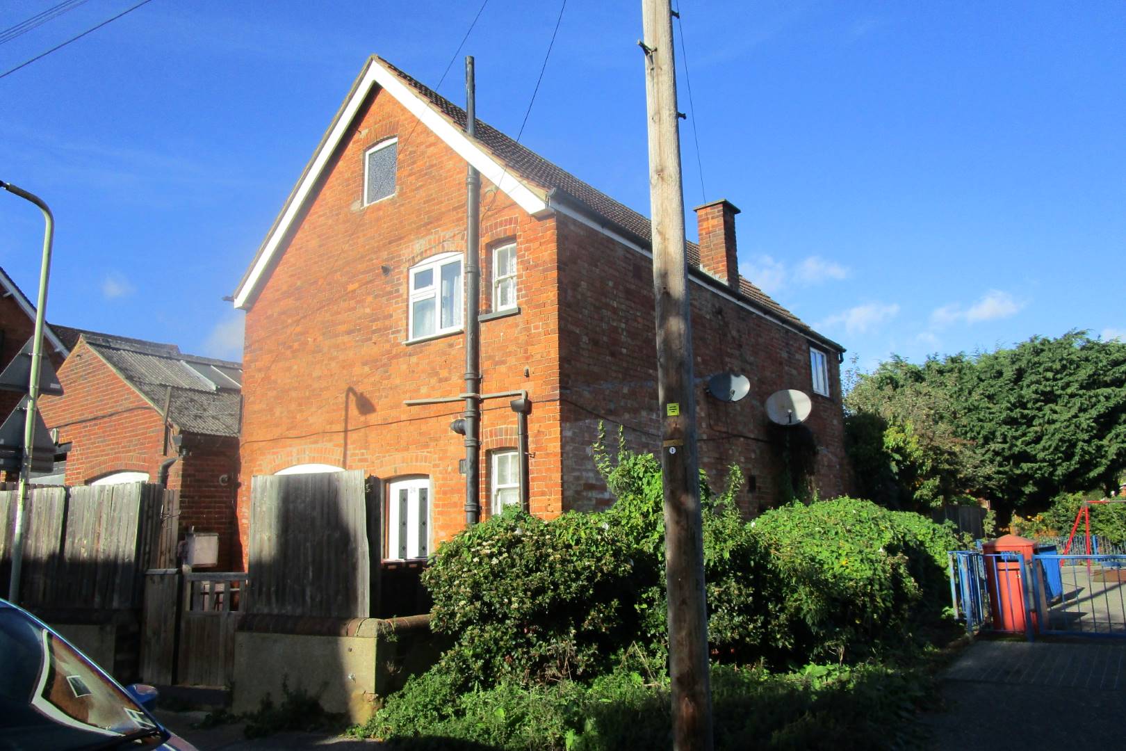 24 Campbell Road, Bedford, MK40 3DD