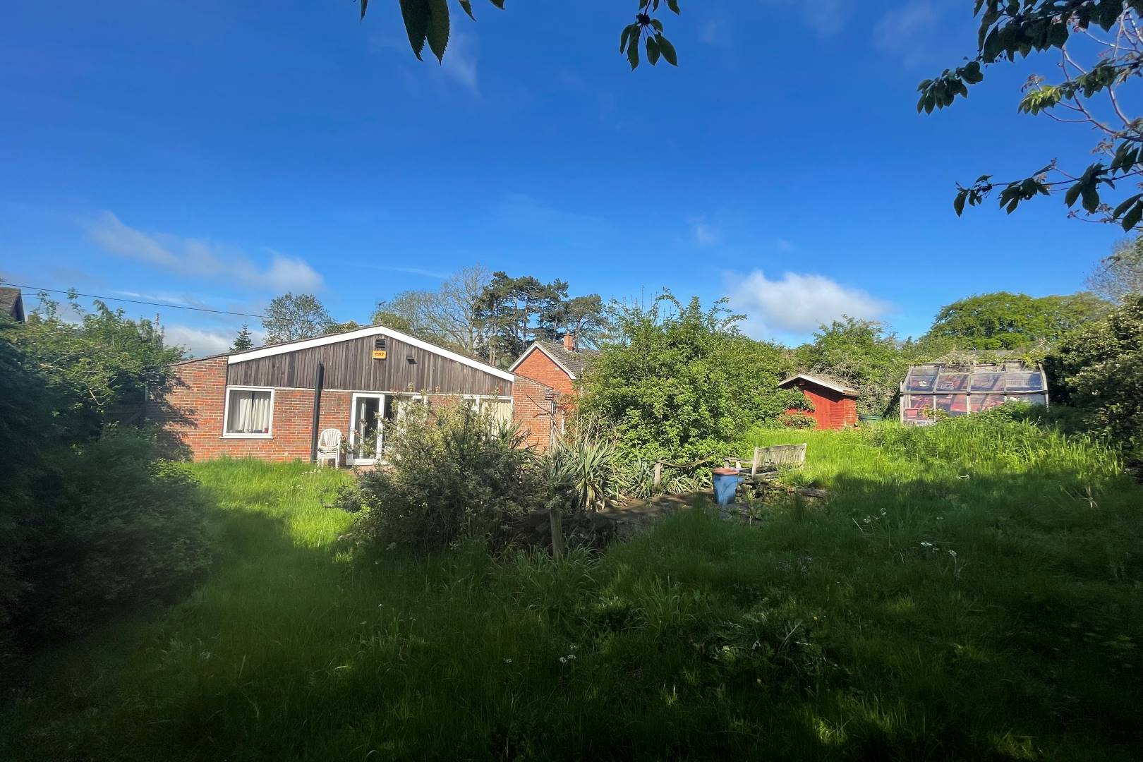 Manor Cottage, 59 High Road, Soulbury, Leighton Buzzard, LU7 0BT