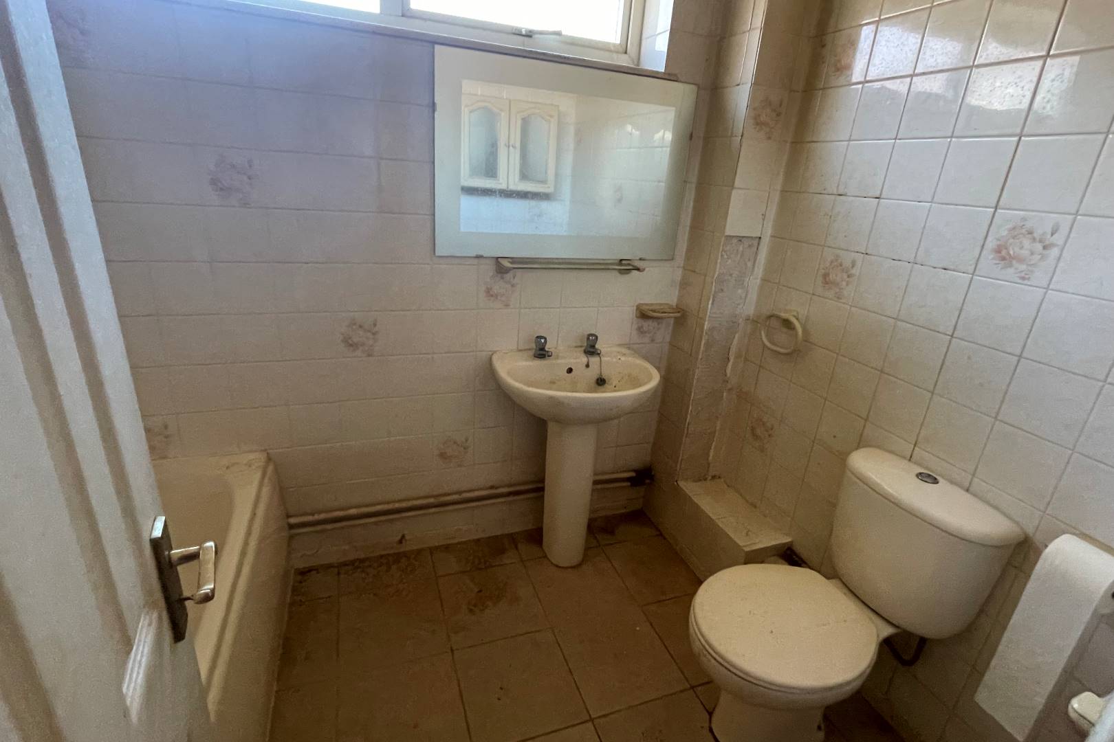 Manor Cottage, 59 High Road, Soulbury, Leighton Buzzard, LU7 0BT