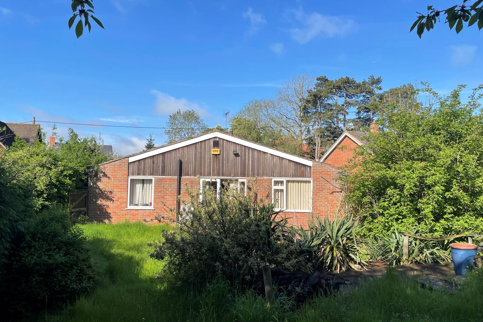 Manor Cottage, 59 High Road, Soulbury, Leighton Buzzard, LU7 0BT