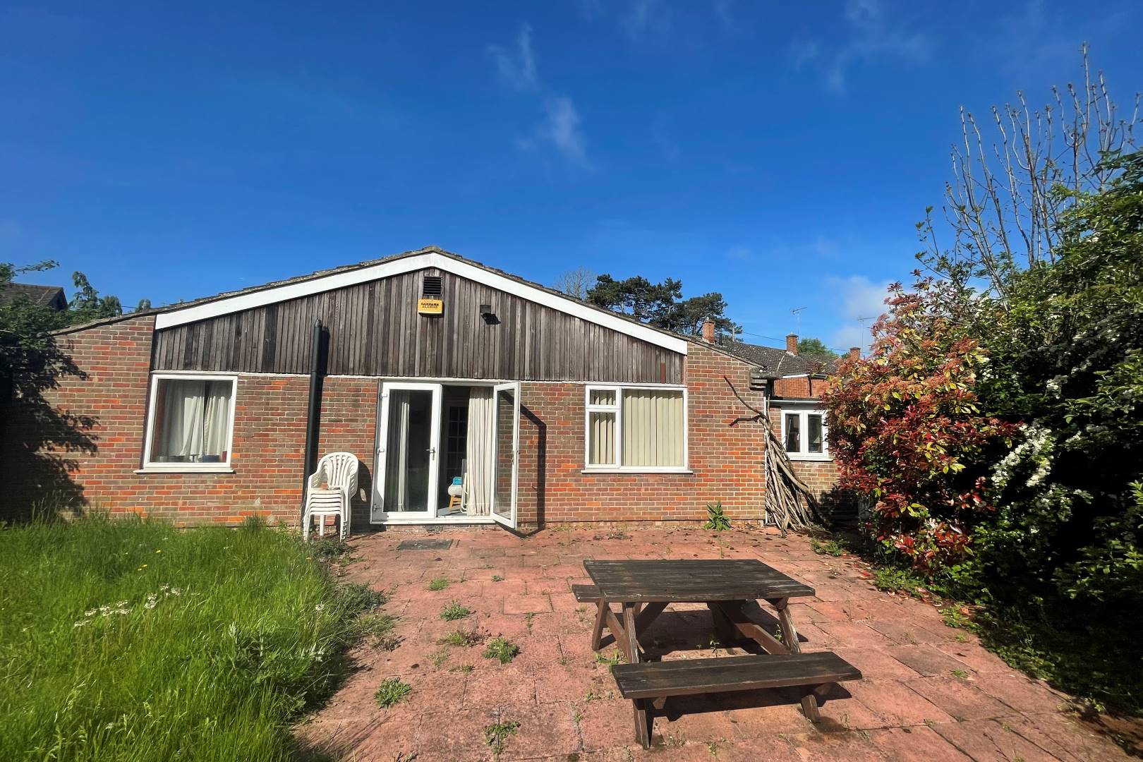 Manor Cottage, 59 High Road, Soulbury, Leighton Buzzard, LU7 0BT