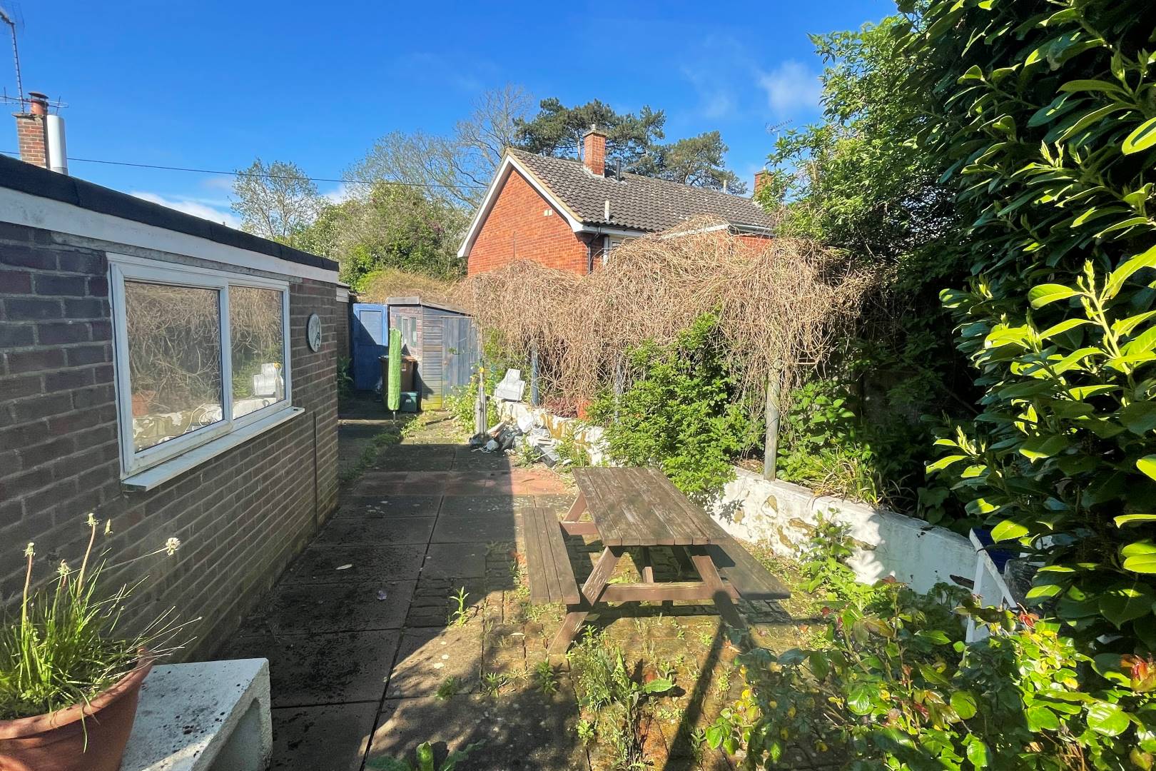 Manor Cottage, 59 High Road, Soulbury, Leighton Buzzard, LU7 0BT