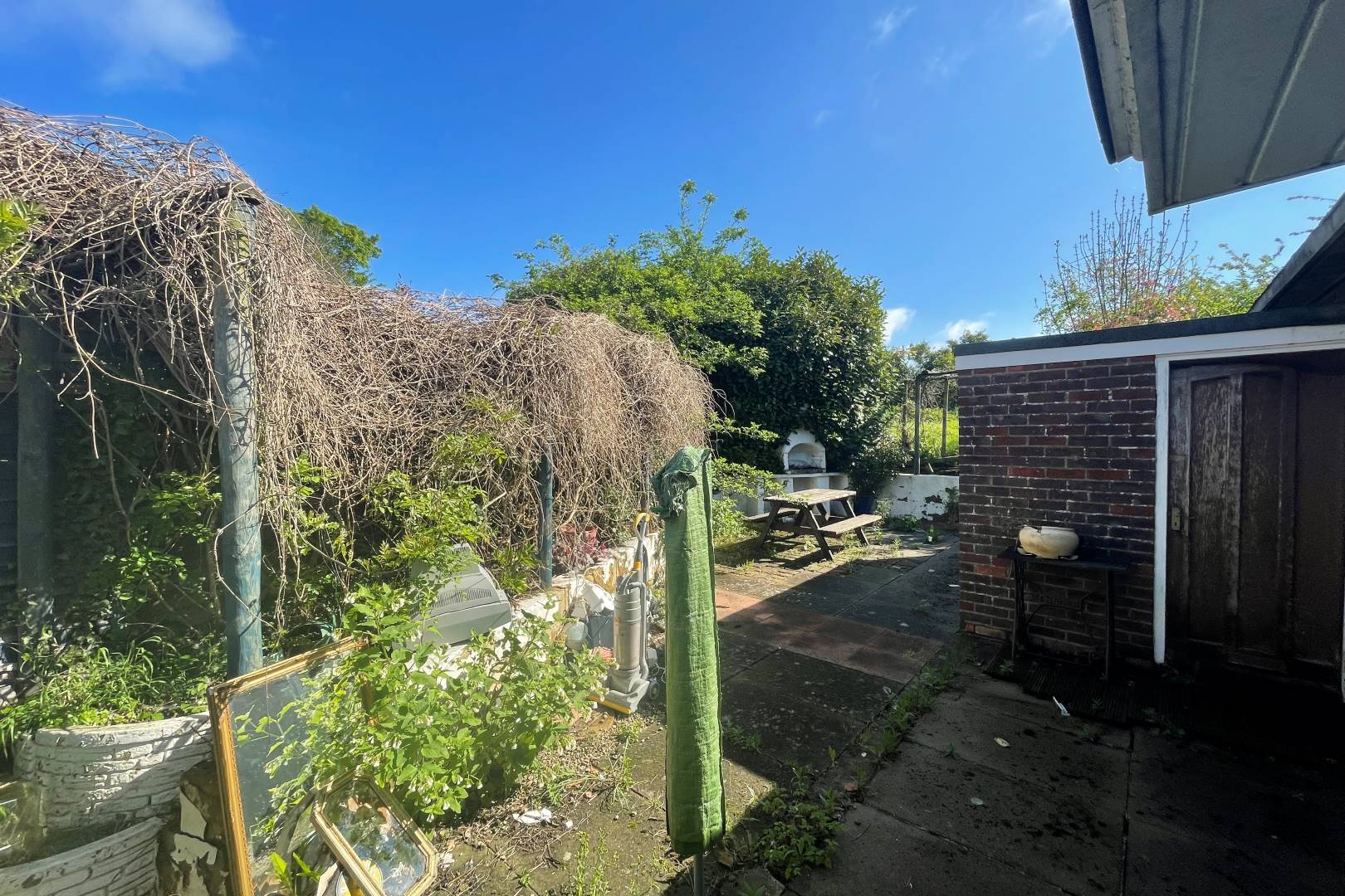 Manor Cottage, 59 High Road, Soulbury, Leighton Buzzard, LU7 0BT