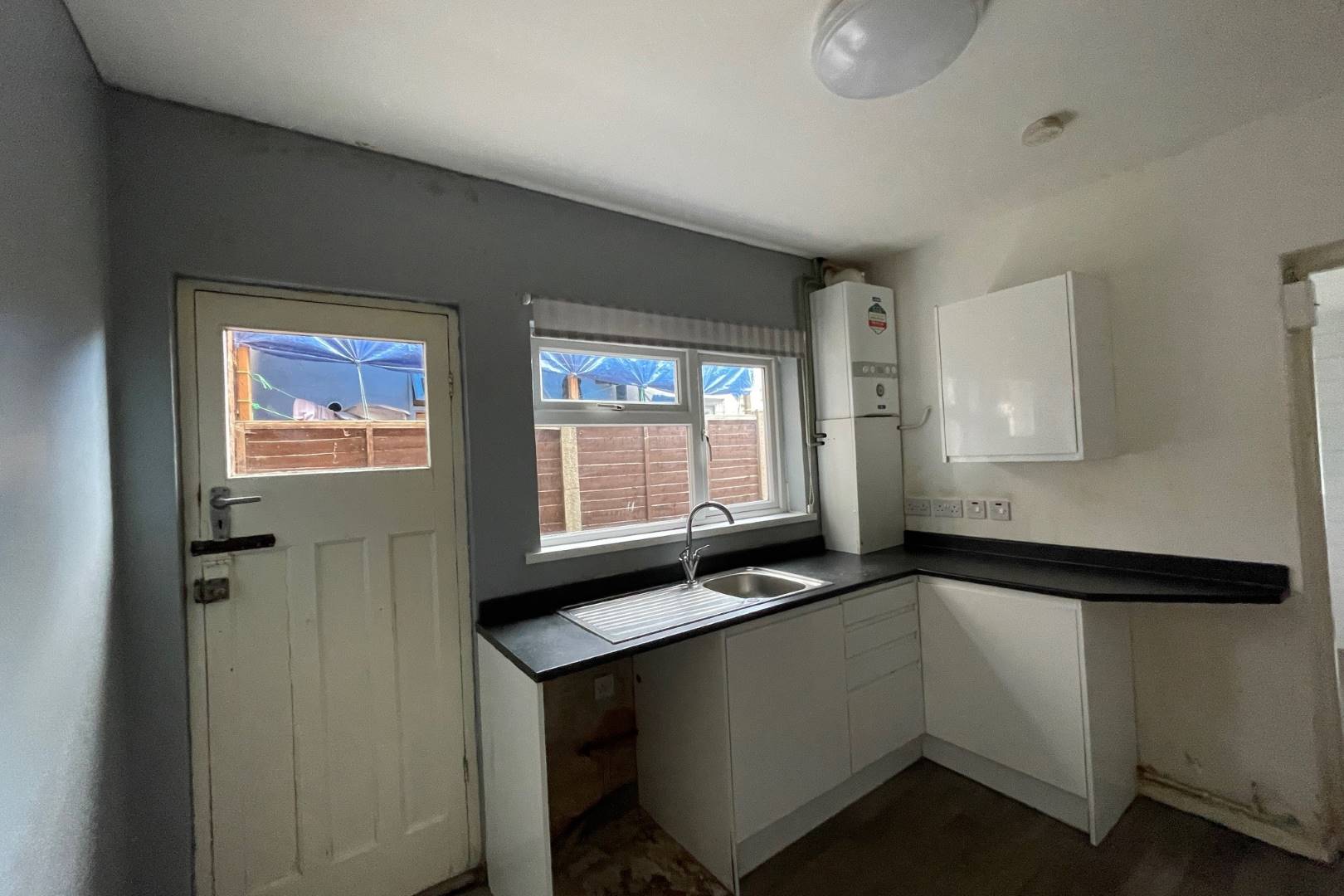107 Newnham Avenue, Bedford, MK41 9QA