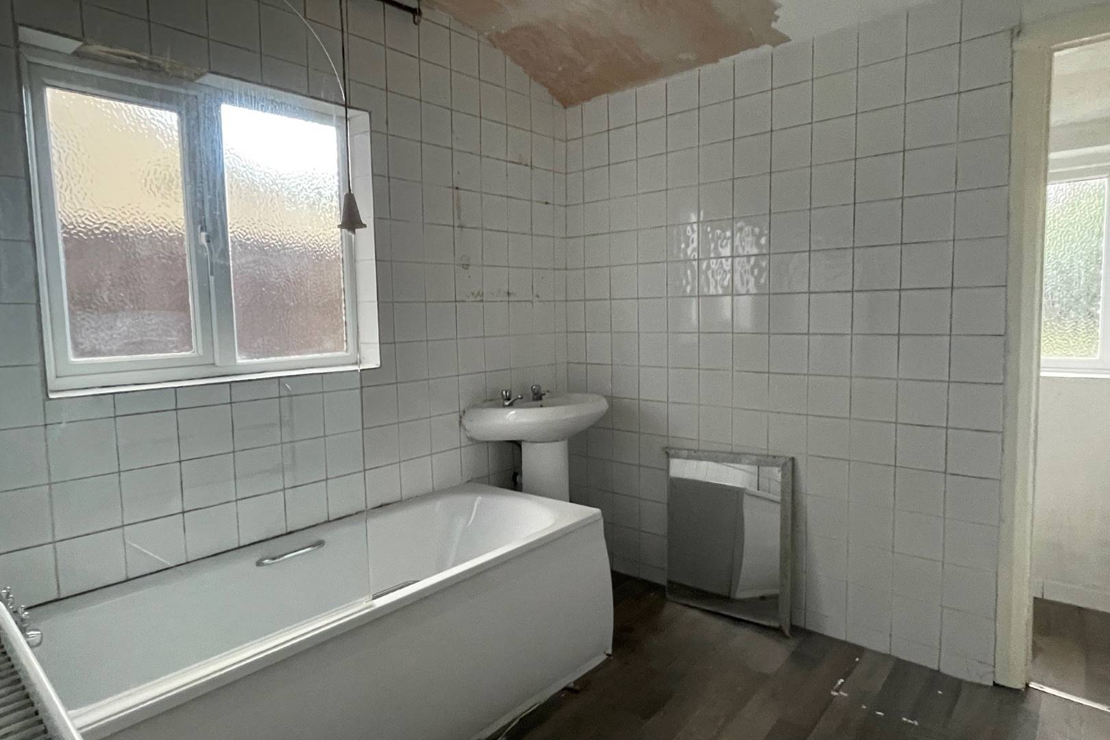 107 Newnham Avenue, Bedford, MK41 9QA