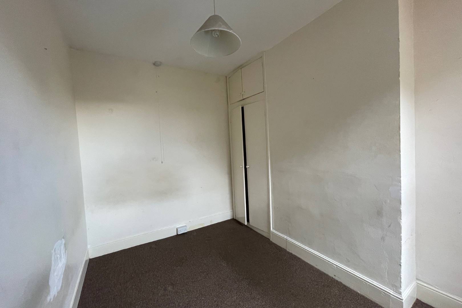 107 Newnham Avenue, Bedford, MK41 9QA
