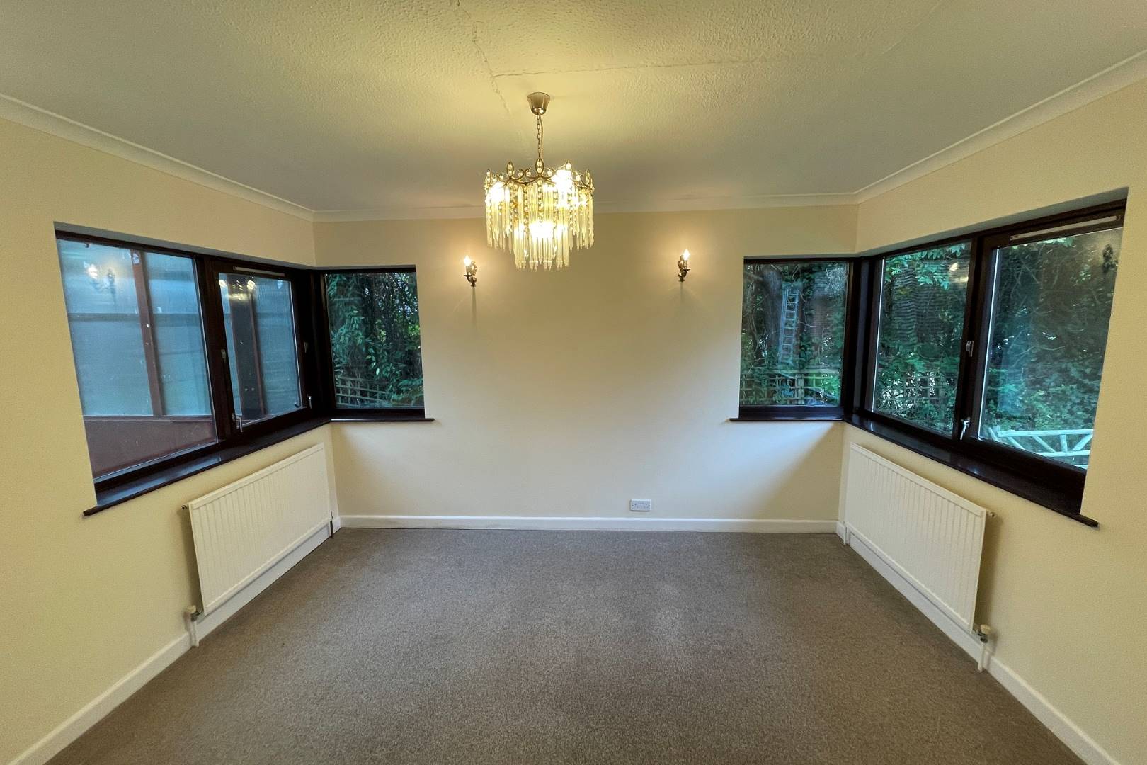 Little Hamilton, 6A West Street, Buckingham, MK18 1HL