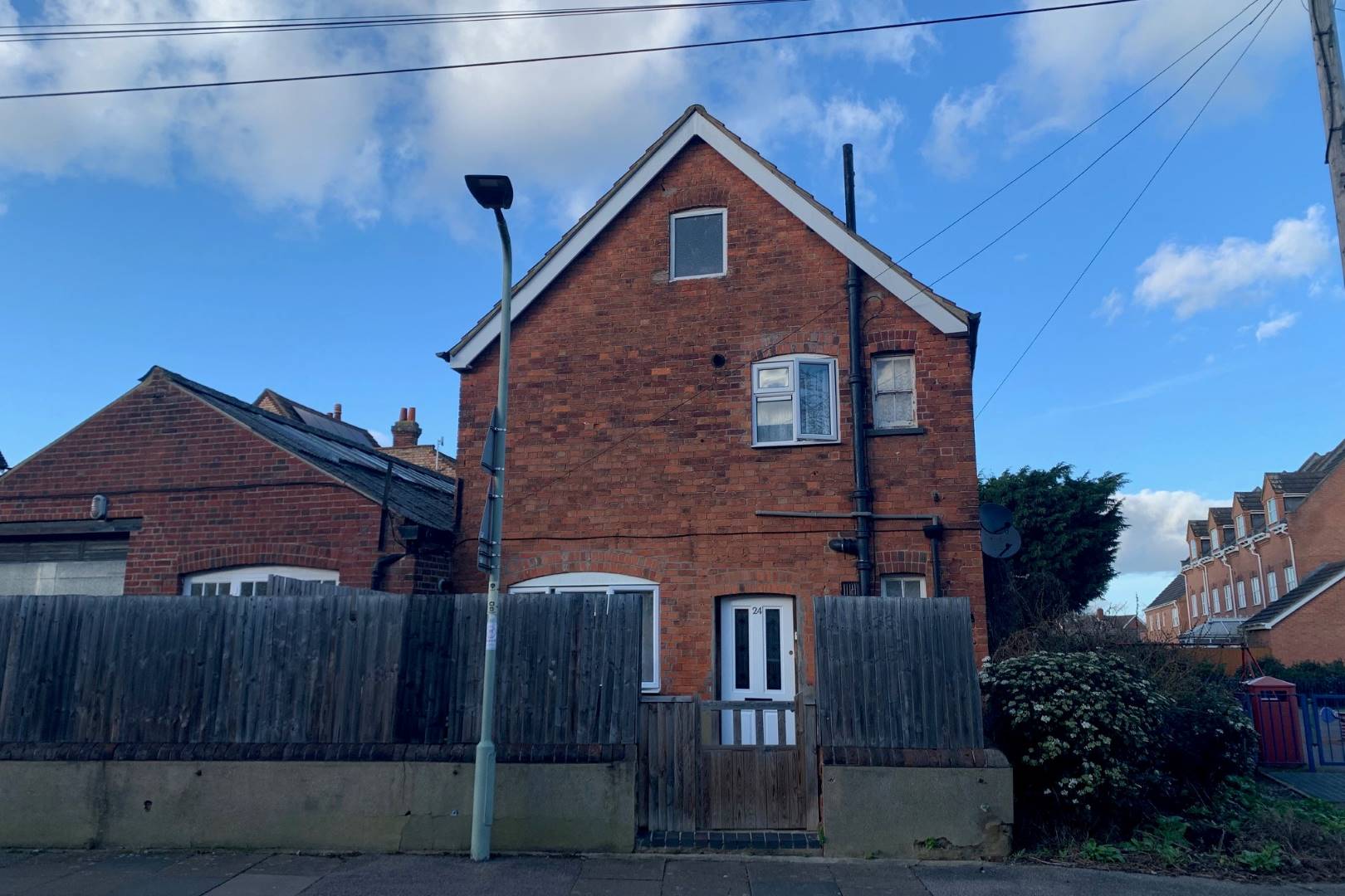 24 Campbell Road, Bedford, MK40 3DD