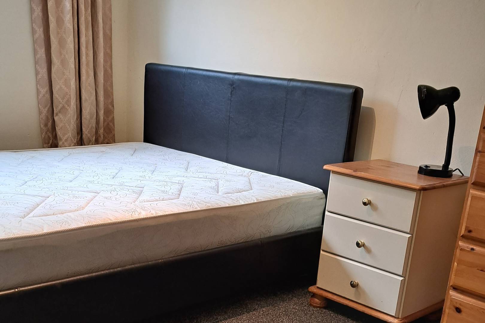 24 Campbell Road, Bedford, MK40 3DD