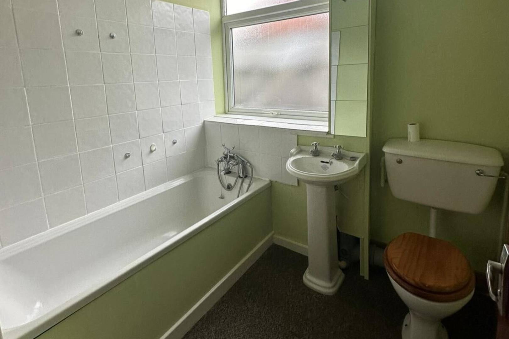 24 Campbell Road, Bedford, MK40 3DD