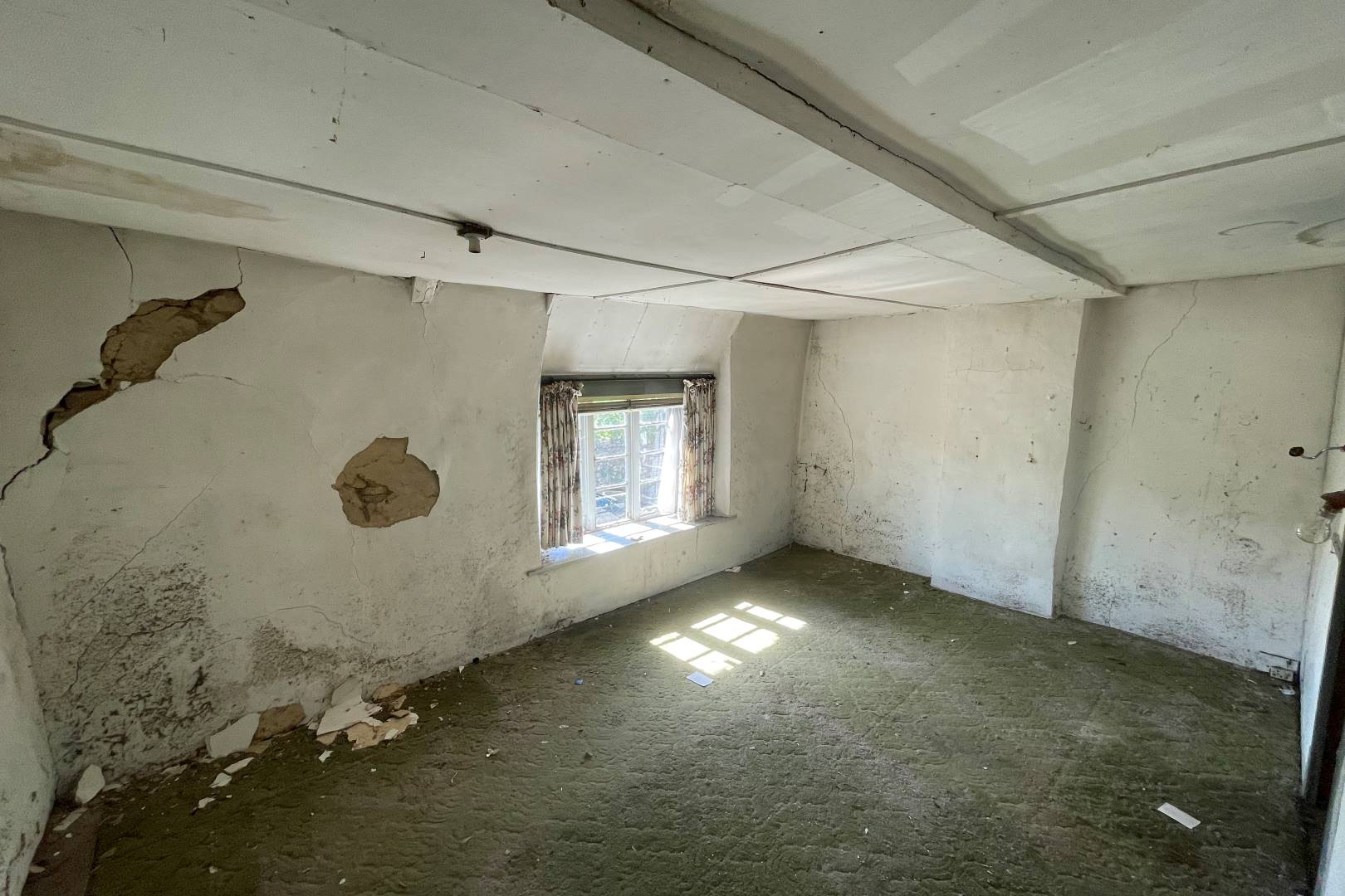 Warwick Cottage, 14-16 Silver Street, Stevington, Bedford, MK43 7QP