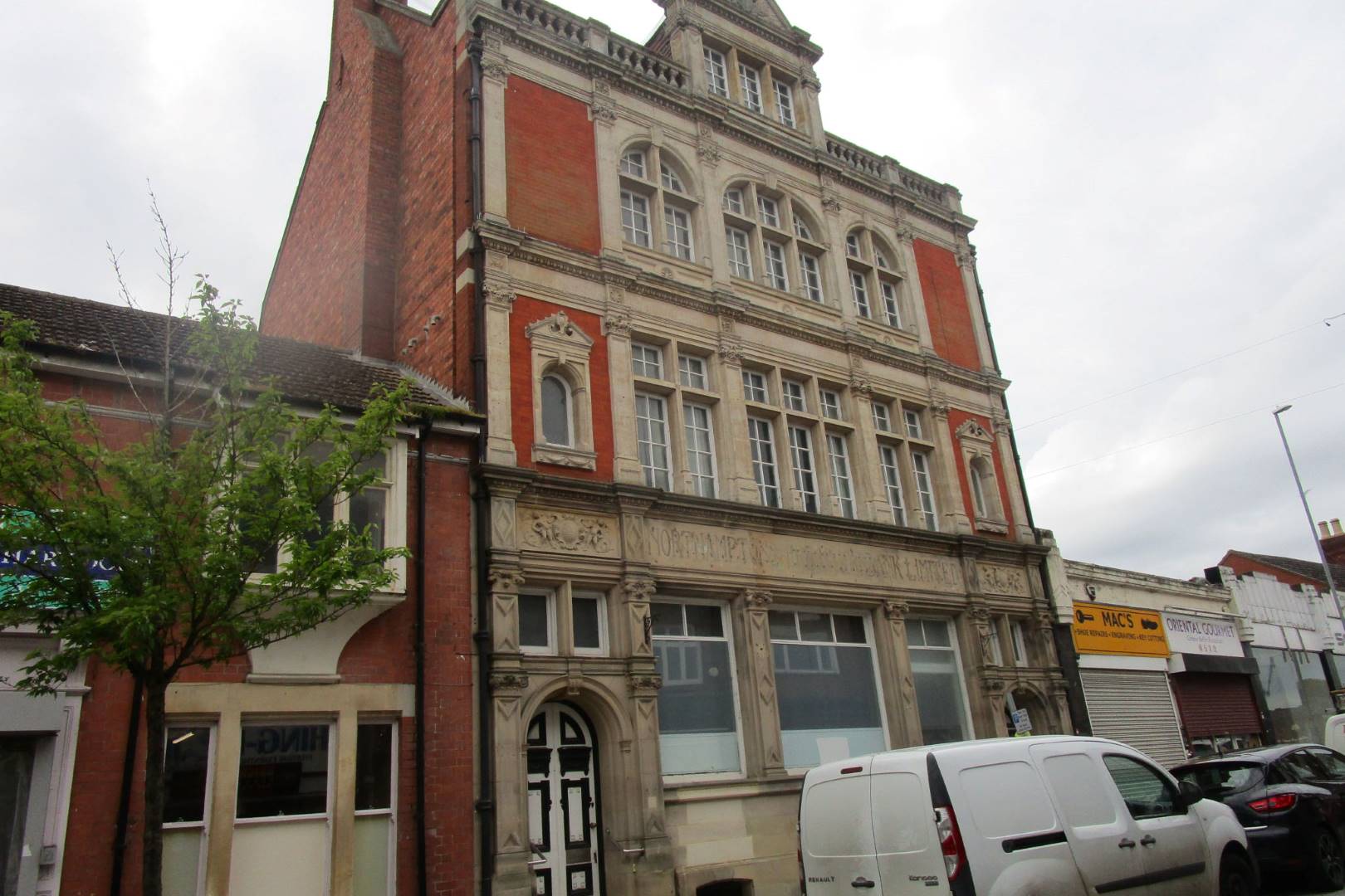 41-43 High Street, Rushden, NN10 0QE