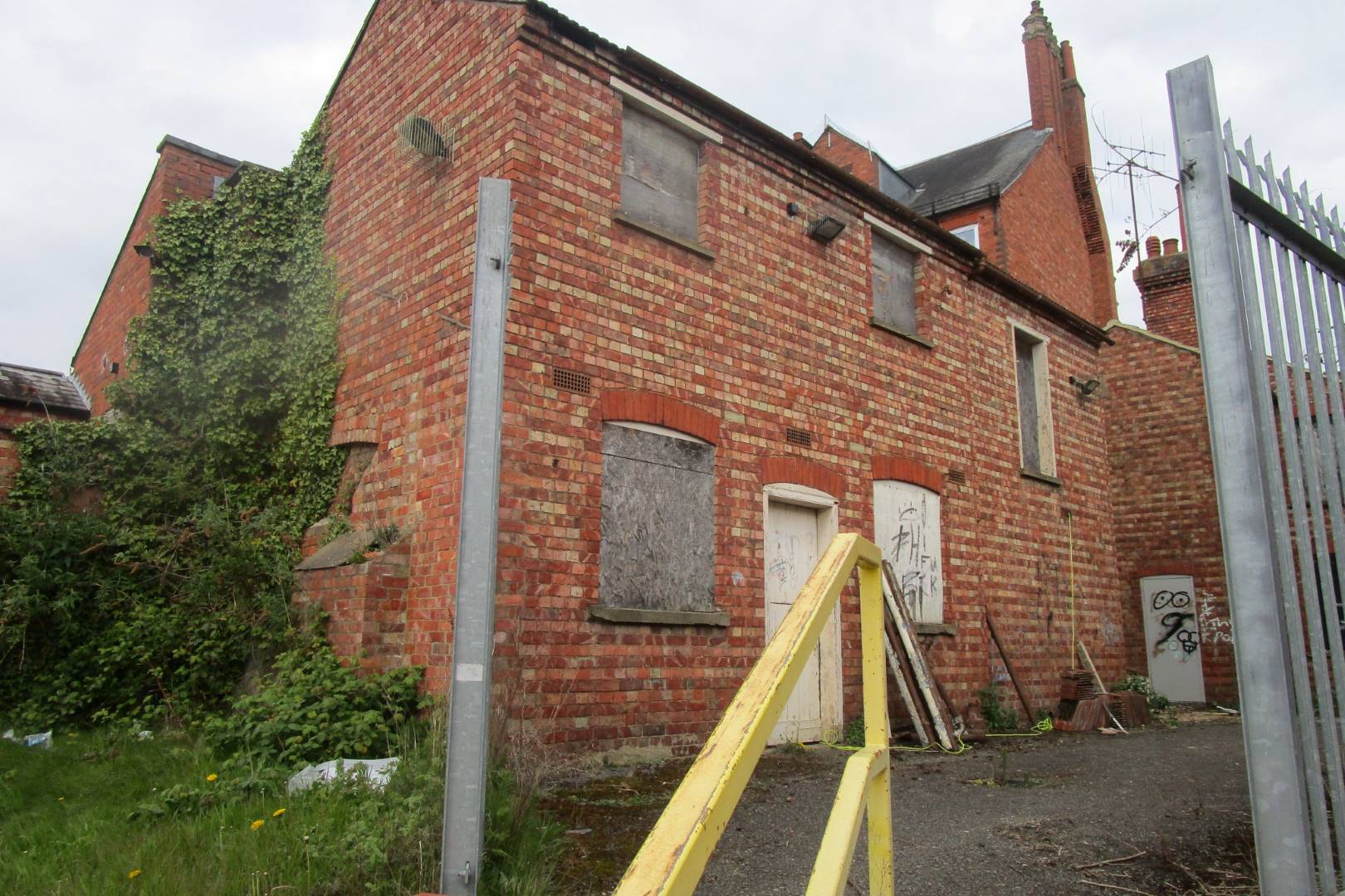 41-43 High Street, Rushden, NN10 0QE