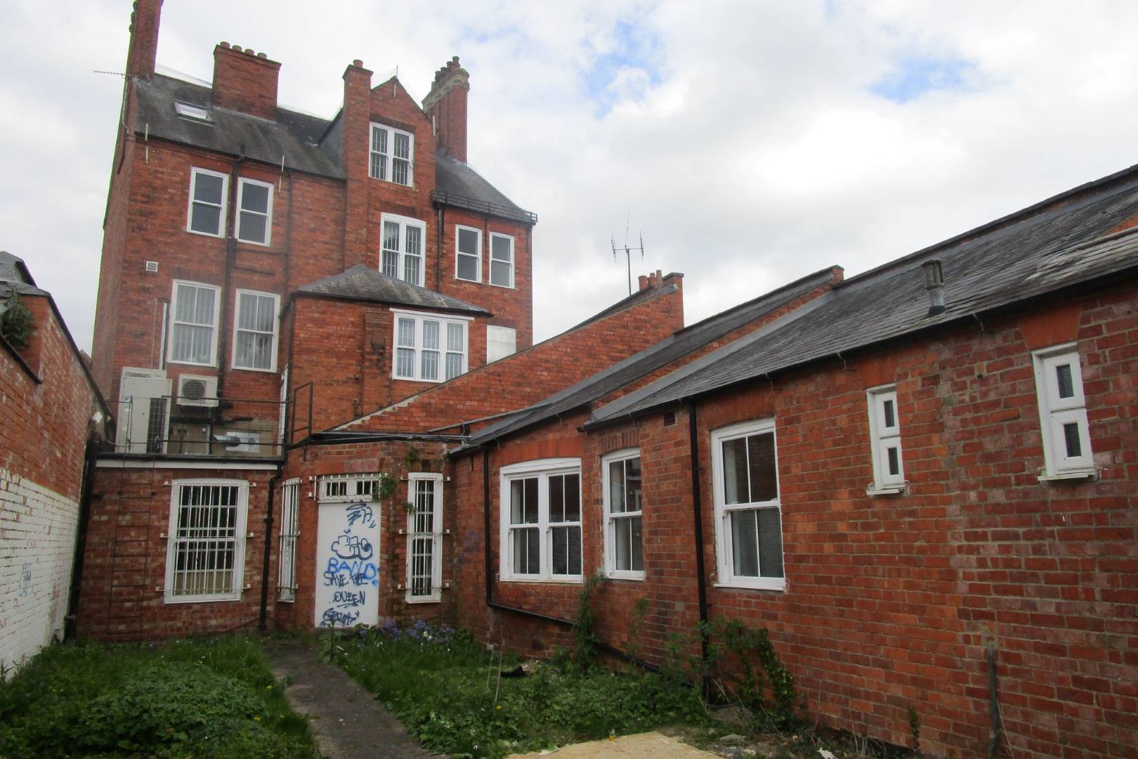 41-43 High Street, Rushden, NN10 0QE
