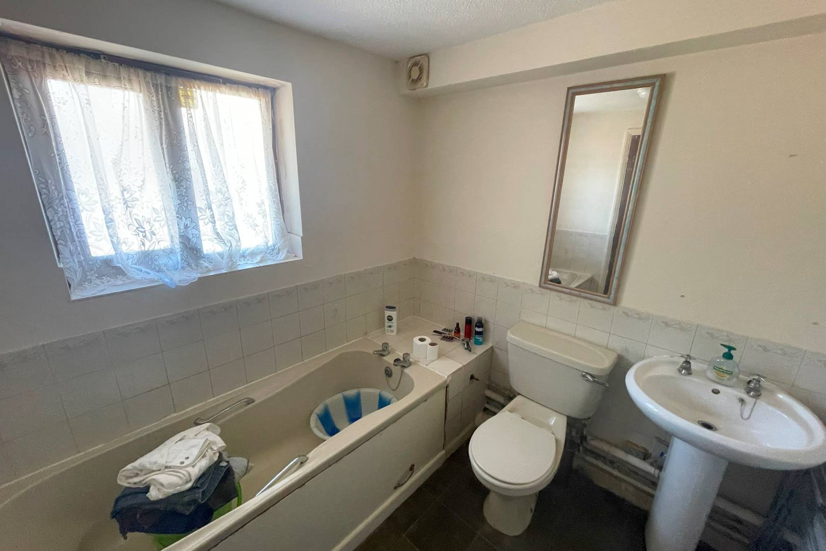 Flat 4, Winsdon Court, Winsdon Road, Luton, LU1 5LZ