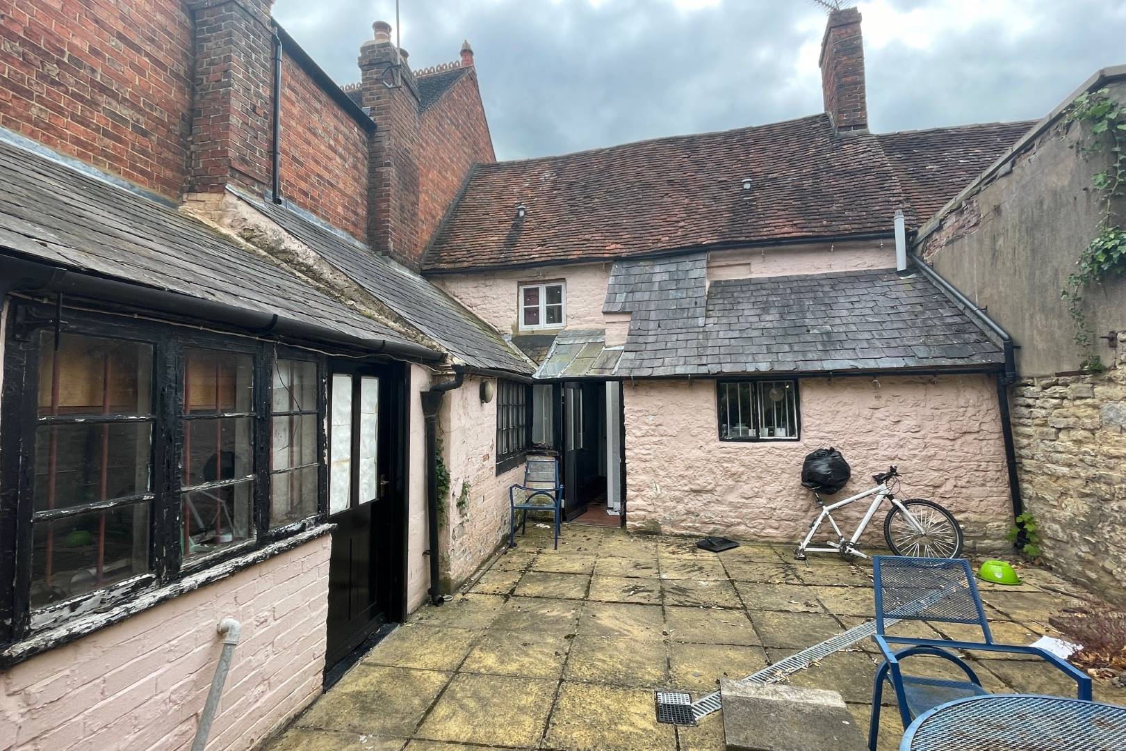 18 High Street, Stony Stratford, Milton Keynes, MK11 1AF