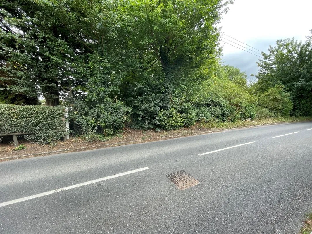 Plot 1 adjacent to 120 Chalkshire Road, Butlers Cross, Buckinghamshire, HP17 0TJ