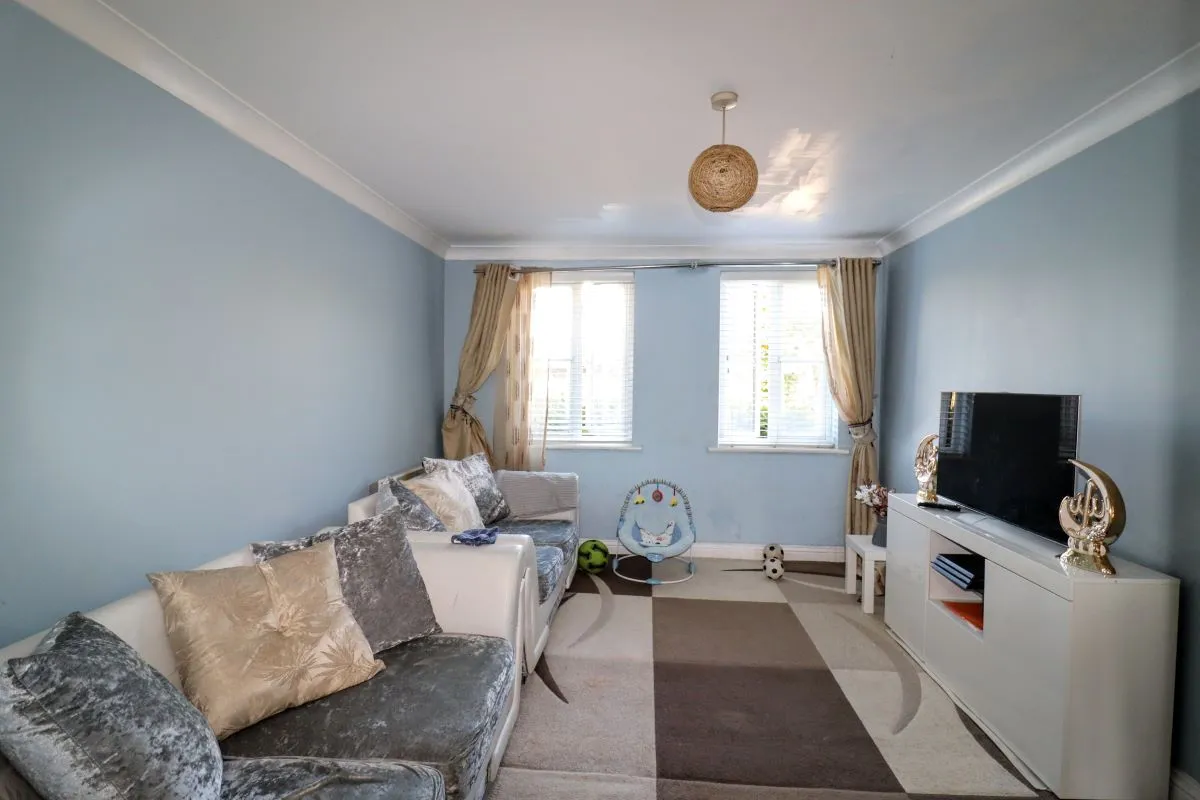 5 Hughes Croft, Bletchley, Buckinghamshire, MK3 5HA