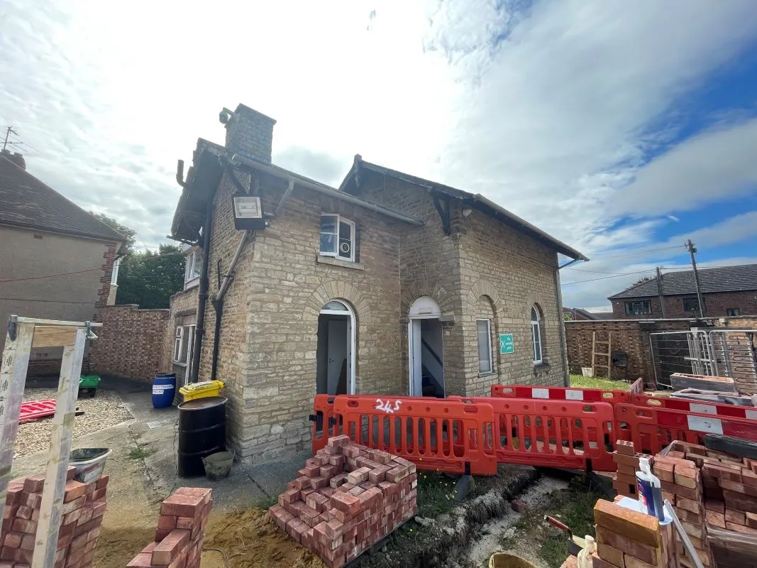 The Gate House, Irchester Road, Wollaston, Northamptonshire, NN29 7RW