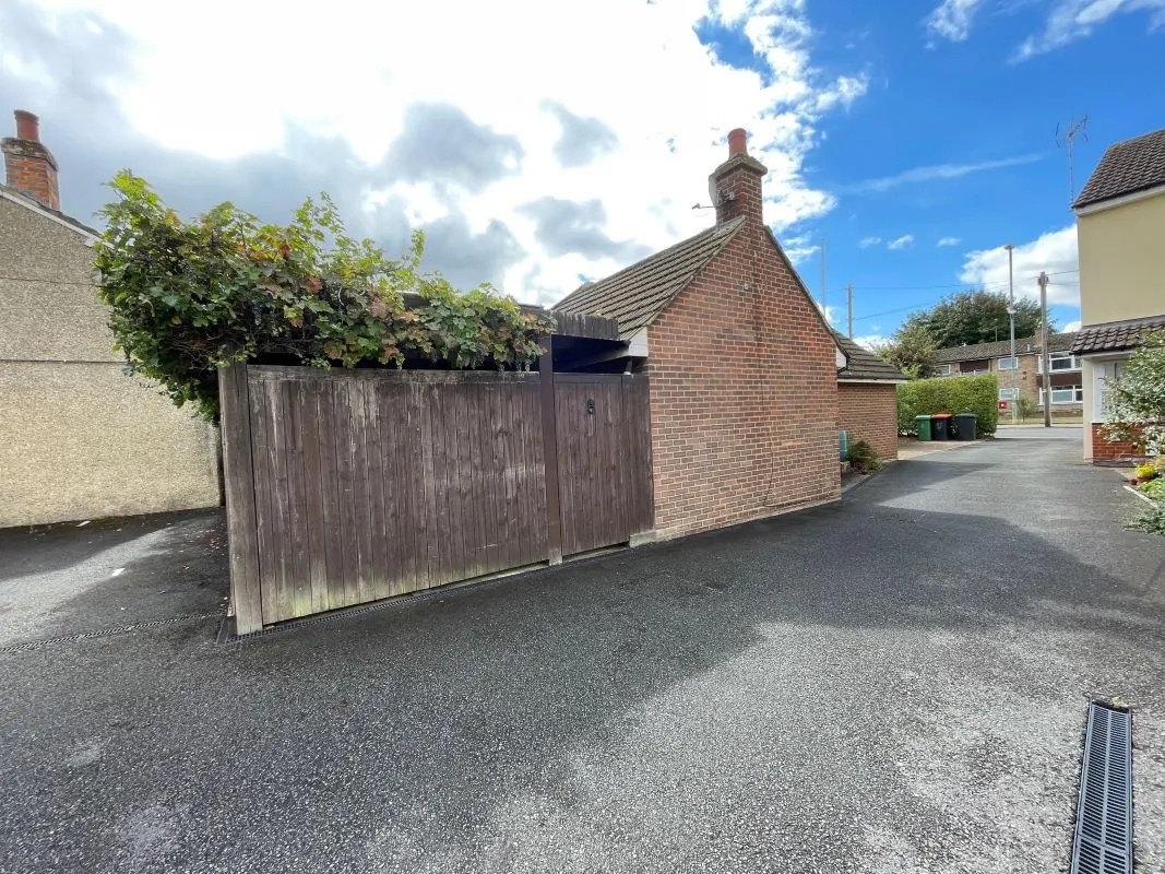34 Church Street, Leighton Buzzard, Bedfordshire, LU7 1BT