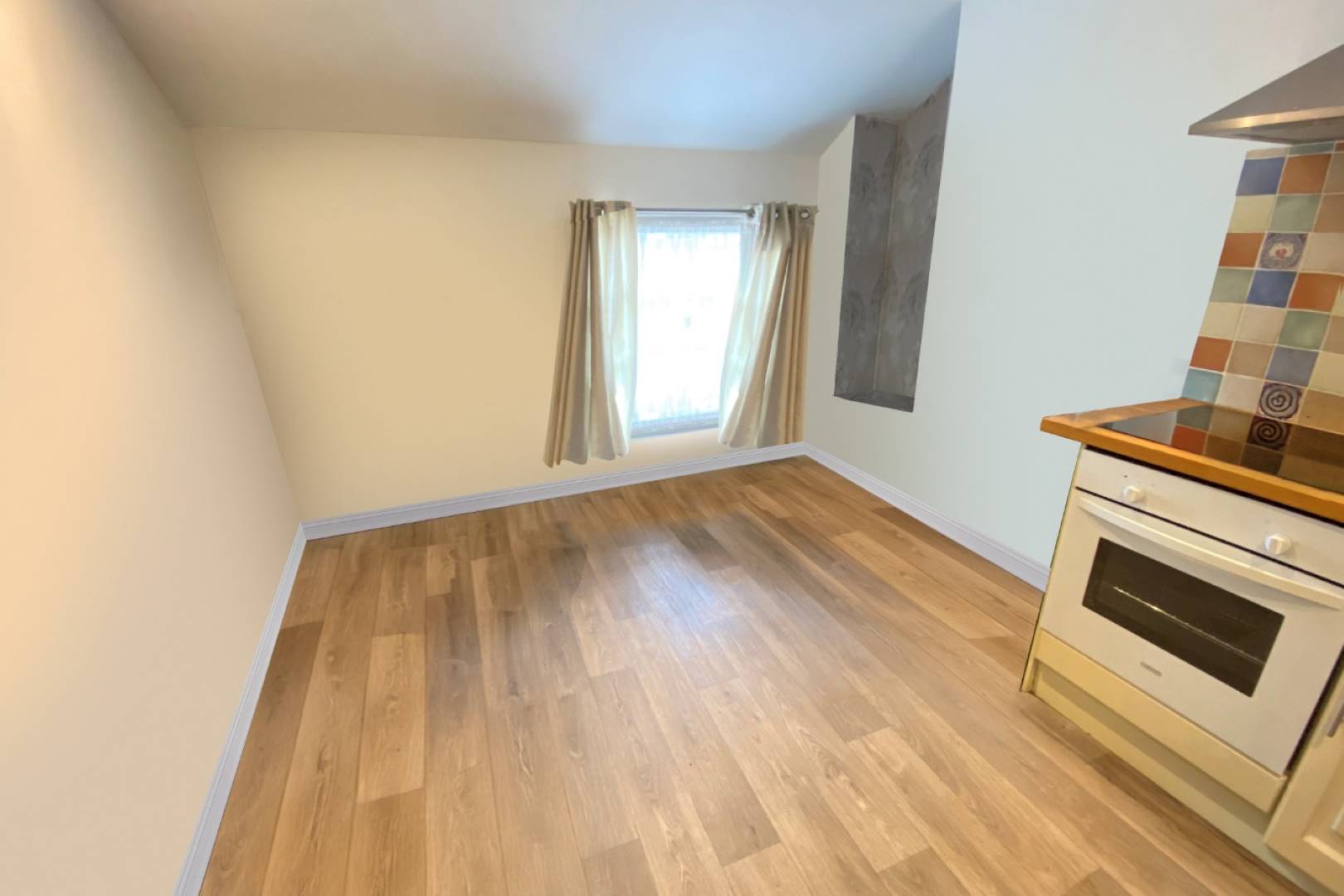 Flat 3, 1 Icknield Street, Dunstable, LU6 3AD