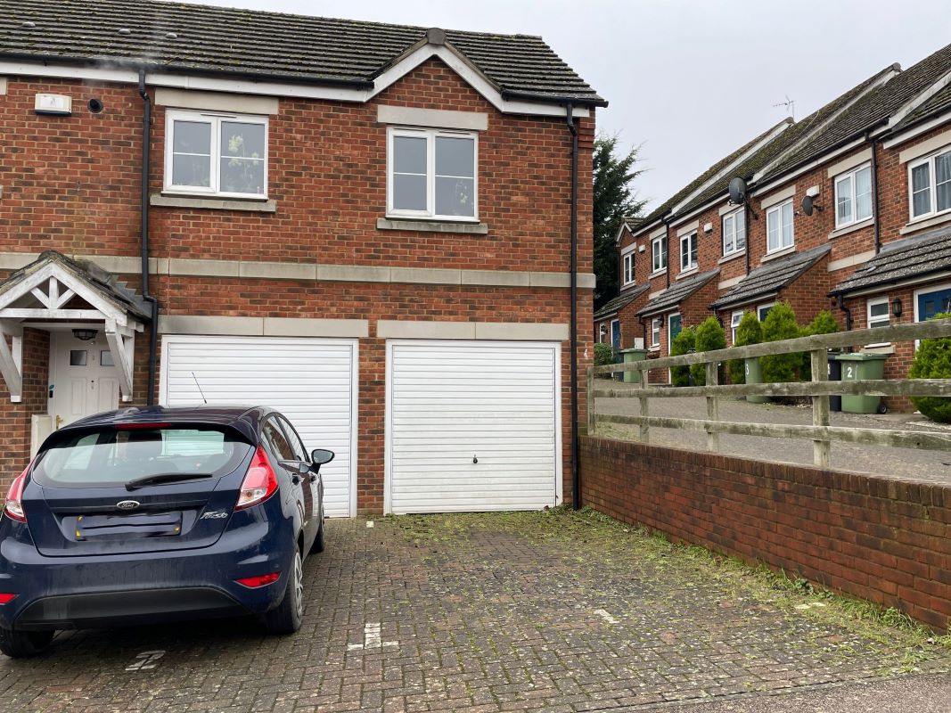 1 Swallow Close, Wellingborough, Northamptonshire, NN8 4BY