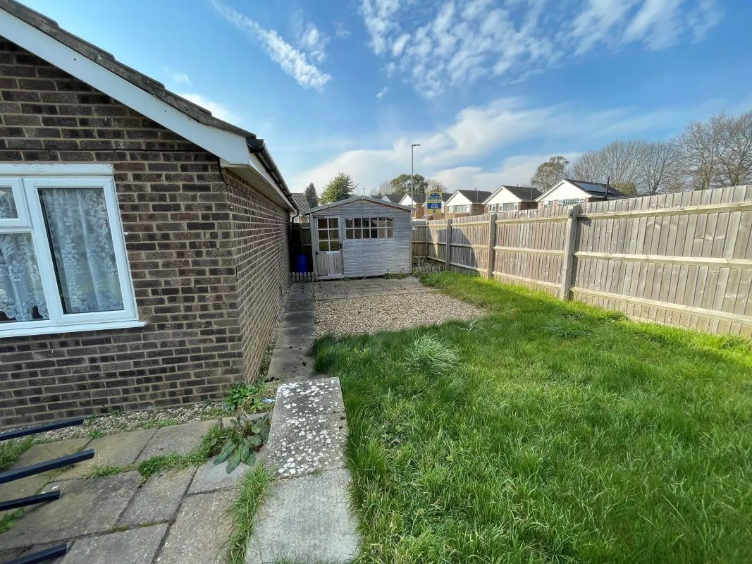 14 Cedar Way, Higham Ferrers, Northamptonshire, NN10 8ES