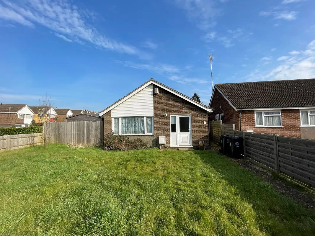 14 Cedar Way, Higham Ferrers, Northamptonshire, NN10 8ES