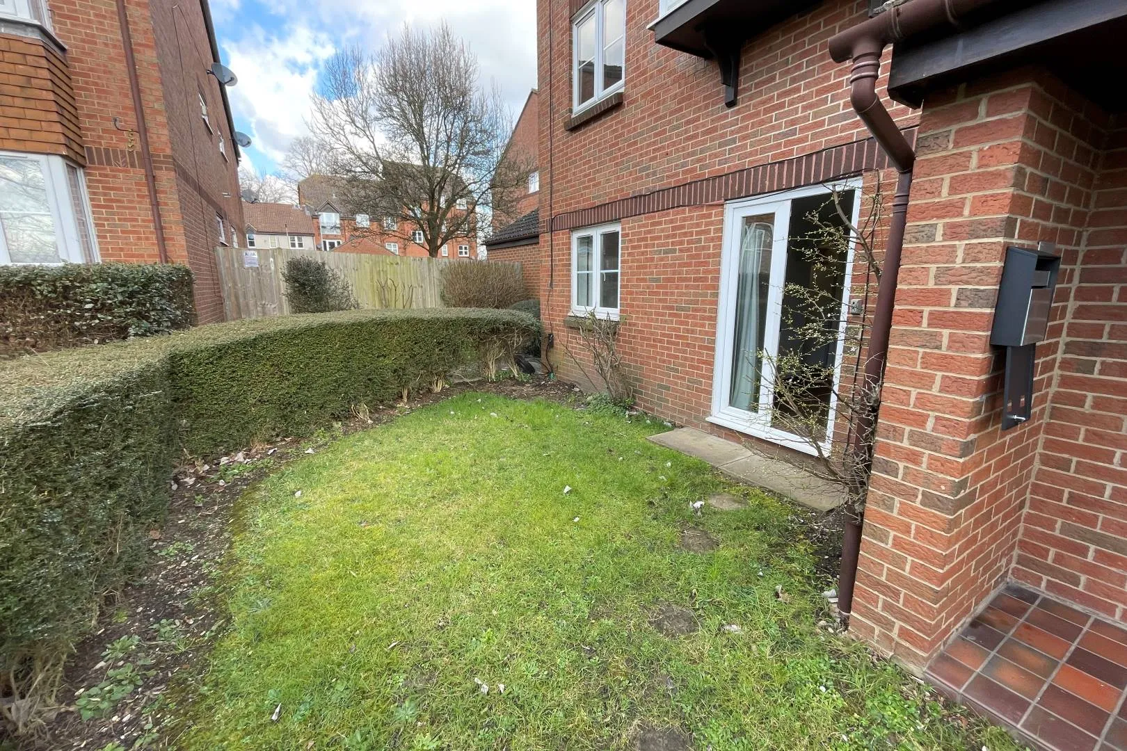 66 Knowles Close, Yiewsley, West Drayton, UB7 8LZ