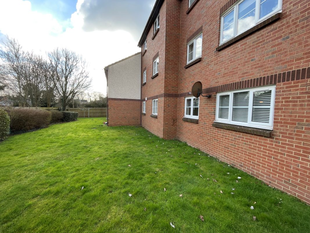 66 Knowles Close, West Drayton, Middlesex, UB7 8LZ