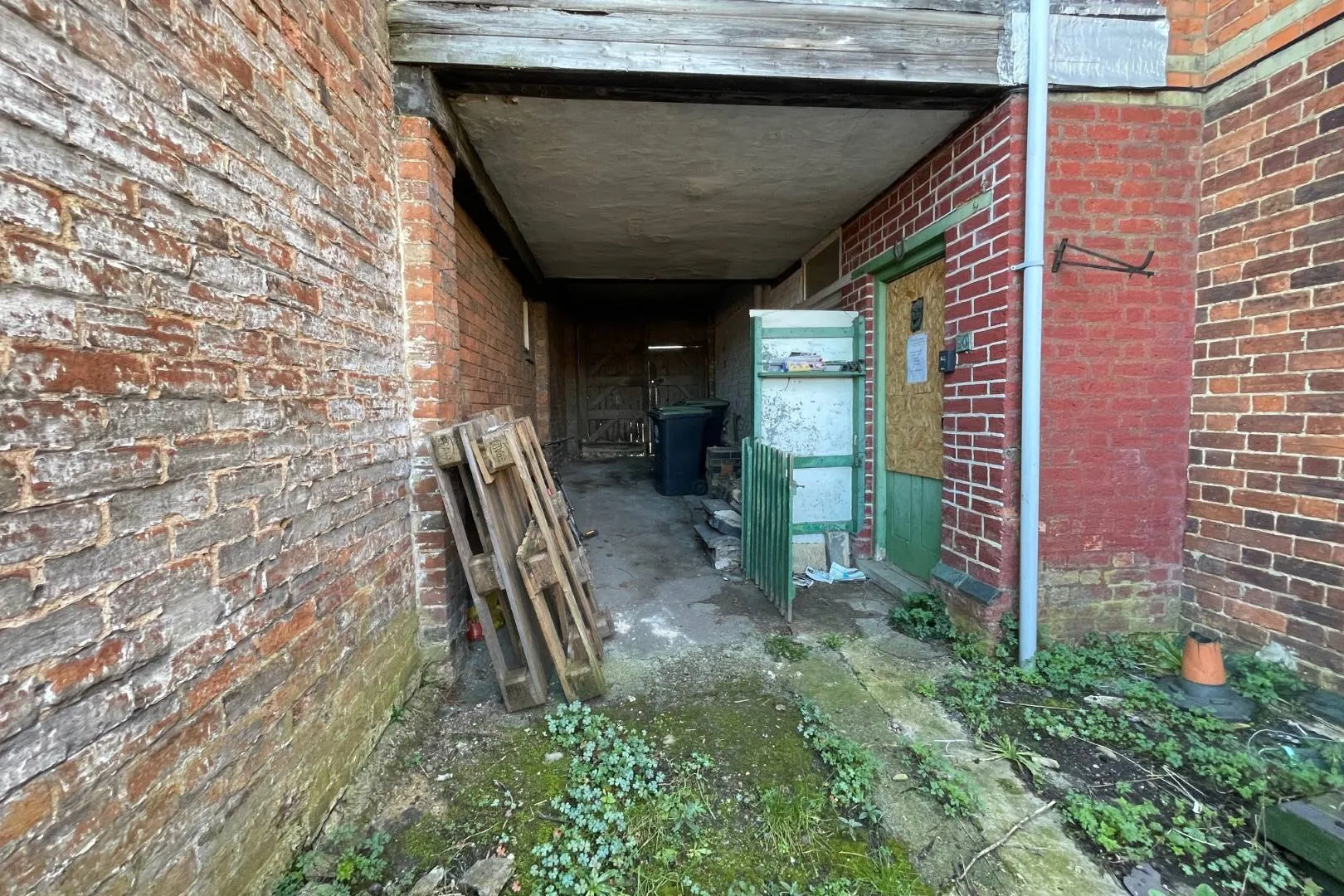 88-90 Wellingborough Road, Rushden, NN10 9TD