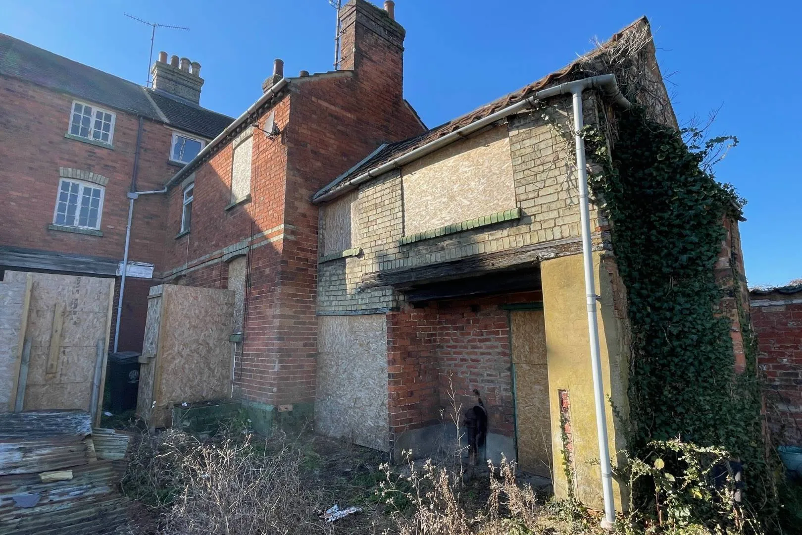 88-90 Wellingborough Road, Rushden, NN10 9TD