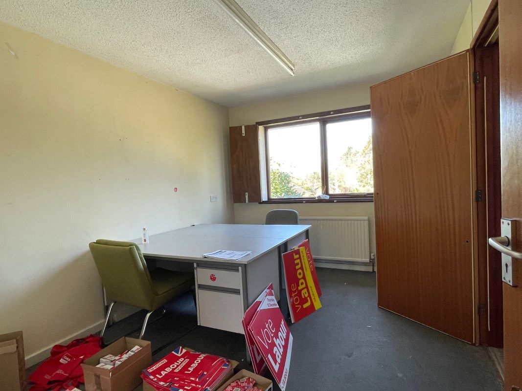 112 Newport Road, New Bradwell, Milton Keynes, MK13 0AA