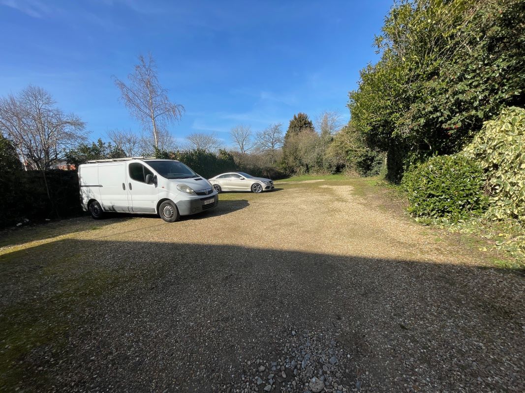 112 Newport Road, New Bradwell, Milton Keynes, MK13 0AA