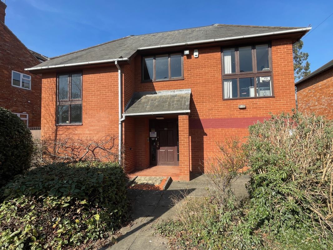 112 Newport Road, New Bradwell, Milton Keynes, MK13 0AA