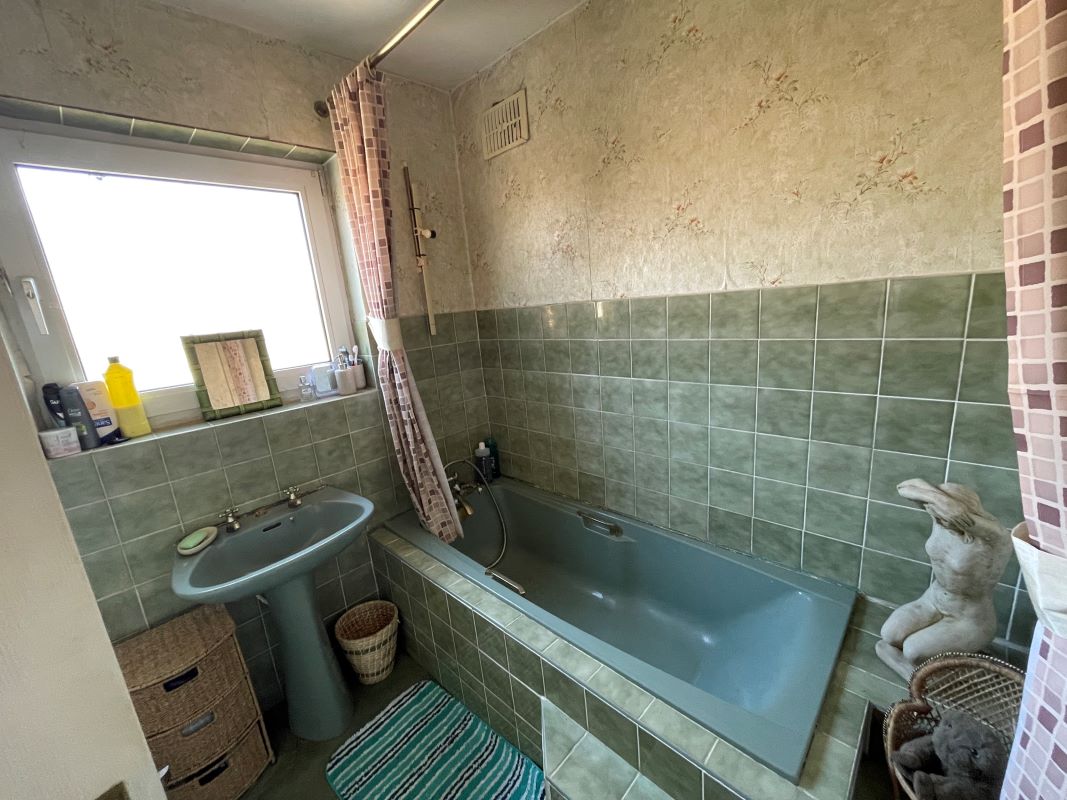 12 York Road, Higham Ferrers, Northamptonshire, NN10 8HZ