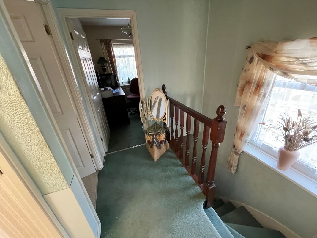12 York Road, Higham Ferrers, Northamptonshire, NN10 8HZ