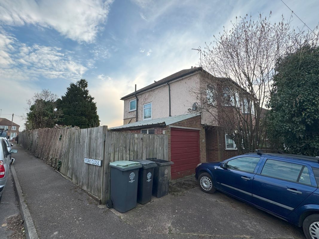 12 York Road, Higham Ferrers, Northamptonshire, NN10 8HZ