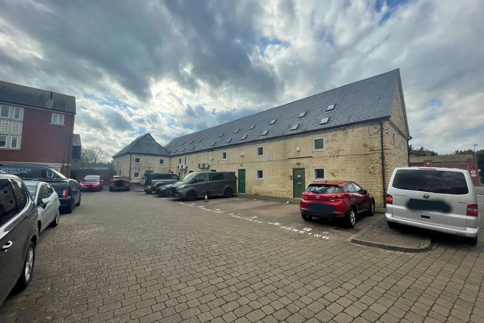 Unit 5 Brewers Yard, Ivel Road, Shefford, SG17 5GY