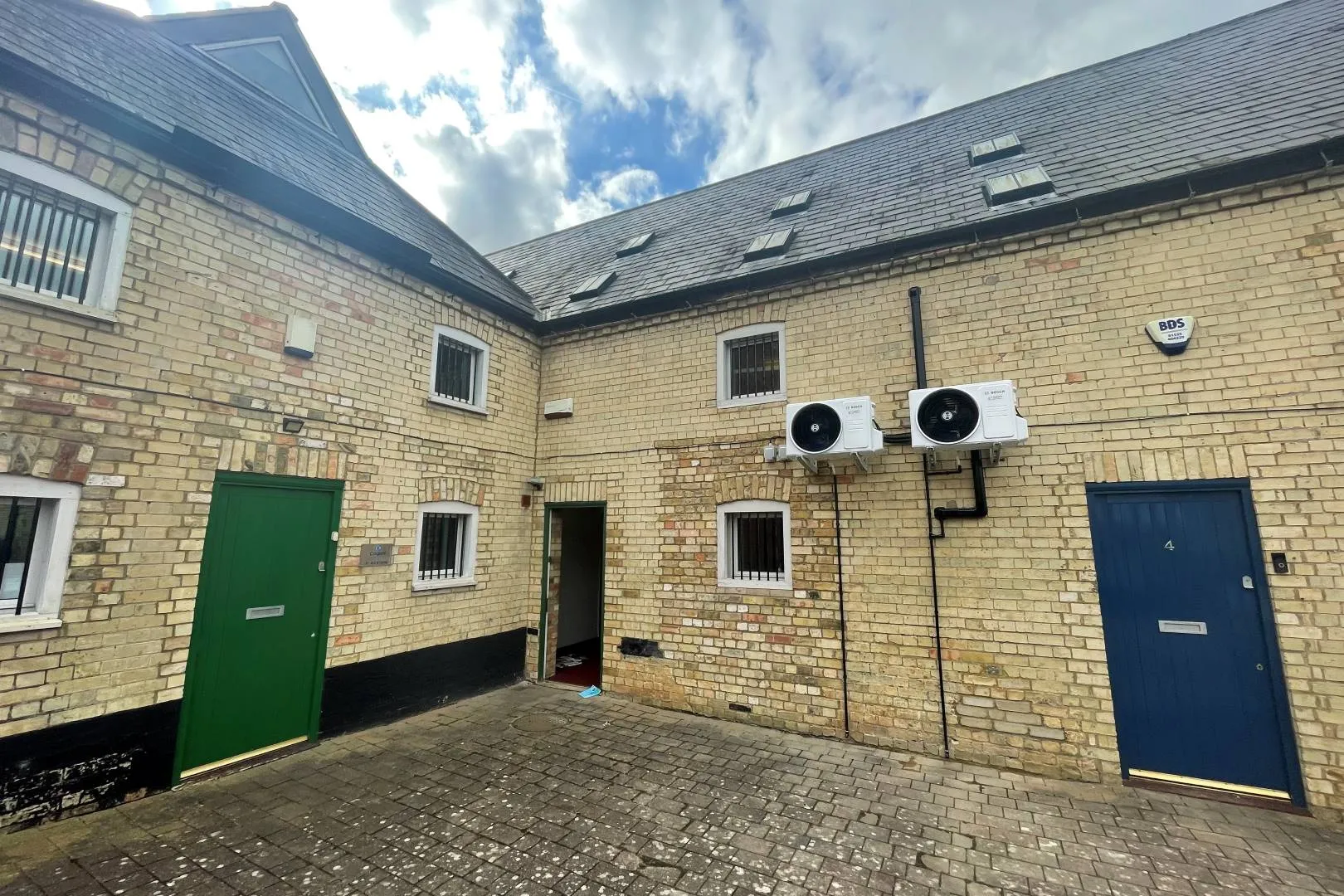 Unit 5 Brewers Yard, Ivel Road, Shefford, SG17 5GY