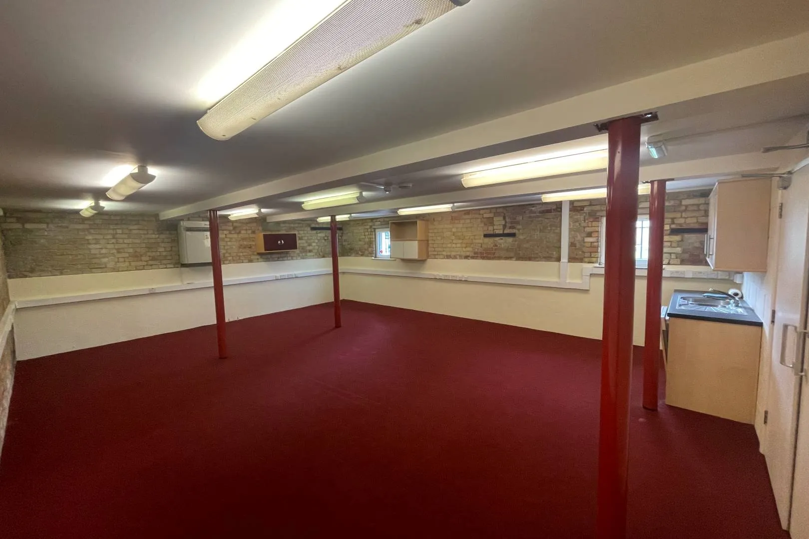 Unit 5 Brewers Yard, Ivel Road, Shefford, SG17 5GY