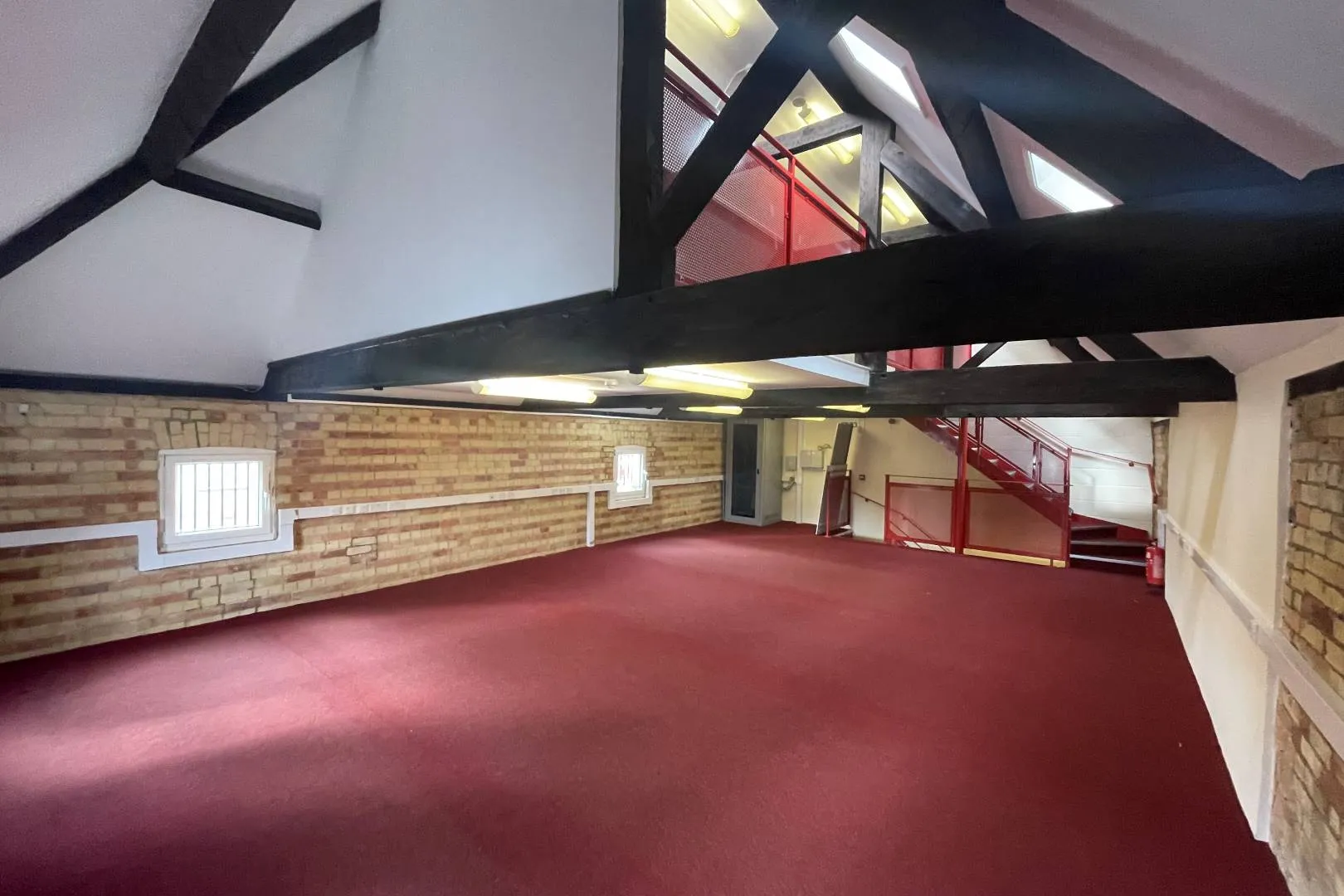 Unit 5 Brewers Yard, Ivel Road, Shefford, SG17 5GY