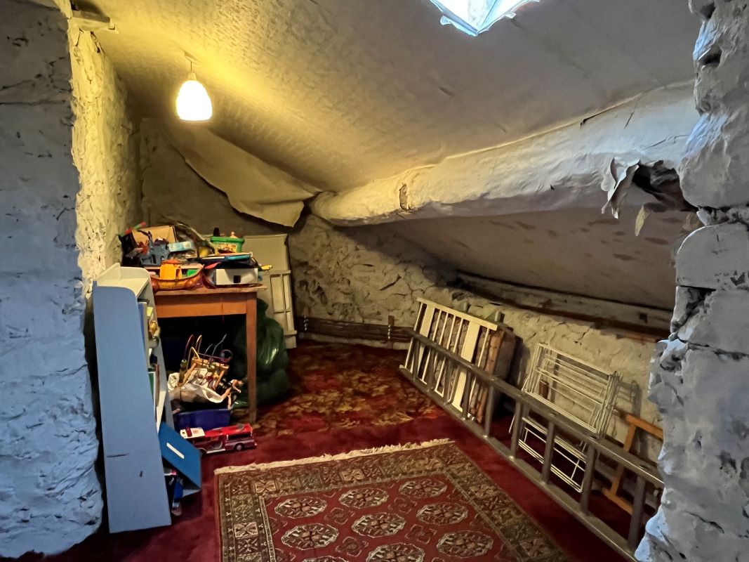 11 Waterfall Street, Llanrhaeadr Ym Mochnant, Powys, Wales, SY10 0JX