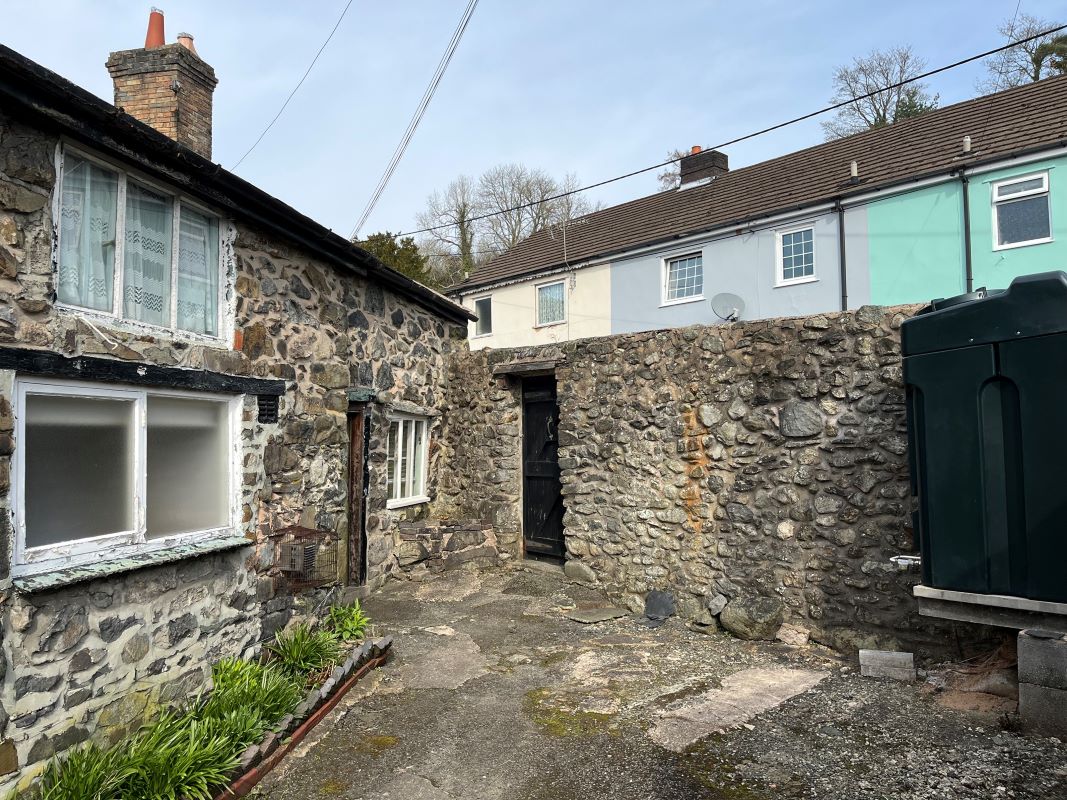 11 Waterfall Street, Llanrhaeadr Ym Mochnant, Powys, Wales, SY10 0JX
